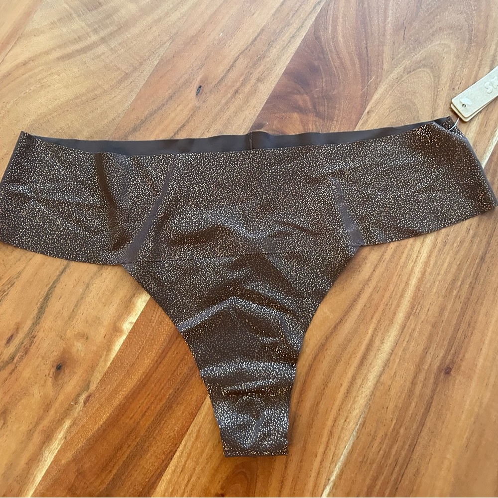Brown Lace and Solid Thong Set, 2 Skims & 2 Victoria’s Secret, NWT, size Large - Picture 7 of 7